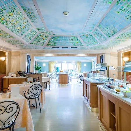 Готель Park Principe 4*